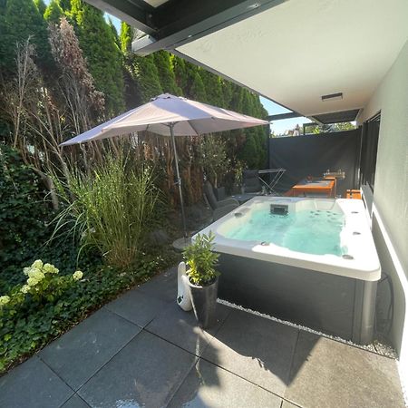 Rosmarin - Kuschelige Fewo - Romantik & Entspannung Im Whirlpool Auf Privater Terrasse, Ruhe & Hund Willkommen - By Ferienwohnenamsee - Uberlingen Bagian luar foto
