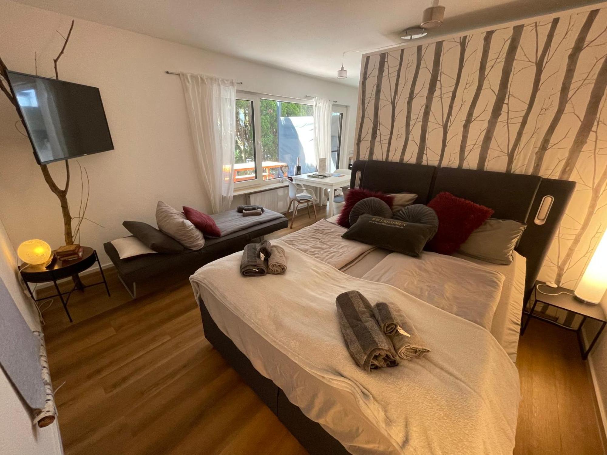 Rosmarin - Kuschelige Fewo - Romantik & Entspannung Im Whirlpool Auf Privater Terrasse, Ruhe & Hund Willkommen - By Ferienwohnenamsee - Uberlingen Bagian luar foto